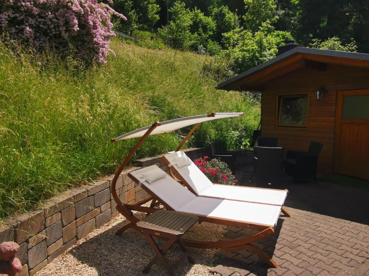 Hotel Gruener Baum Mit Restaurant & Wellness Oberzent Esterno foto